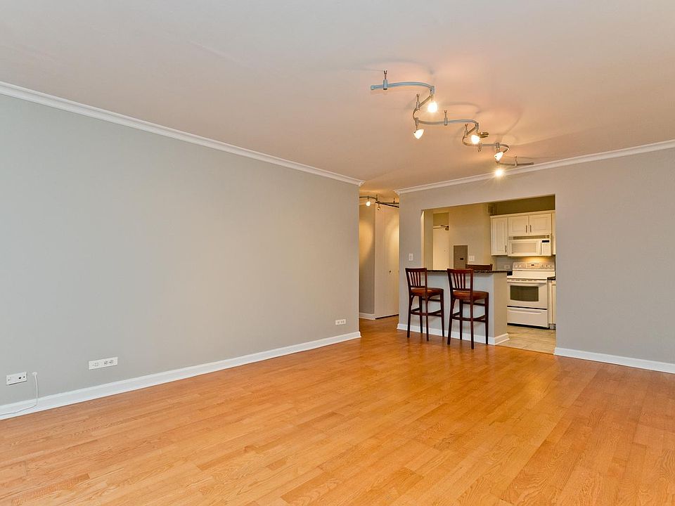 1st image of 3930 N Pine Grove Ave #2210F