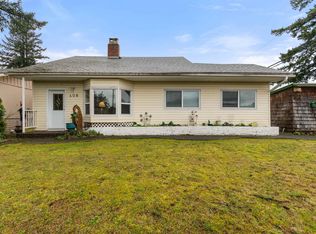 408 3rd Ave, Hope, BC V0X1L0