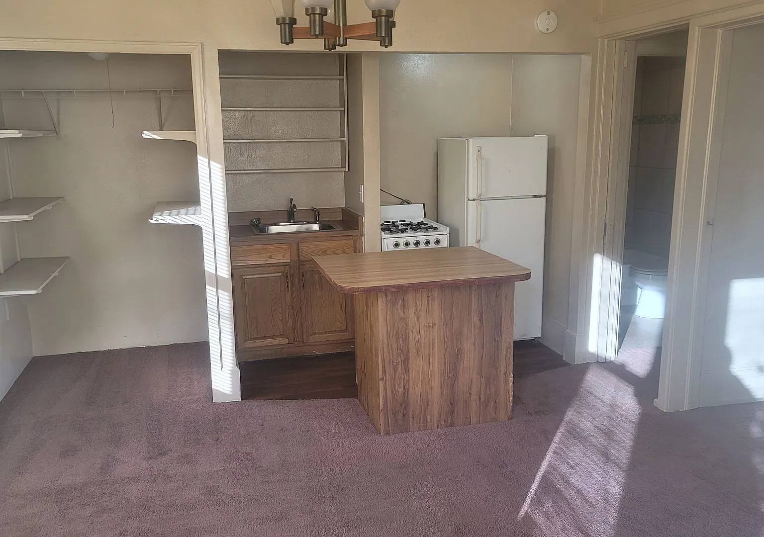 118 East Monument Street — Photo 4