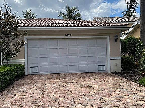 5th image of 28700 Alessandria Cir