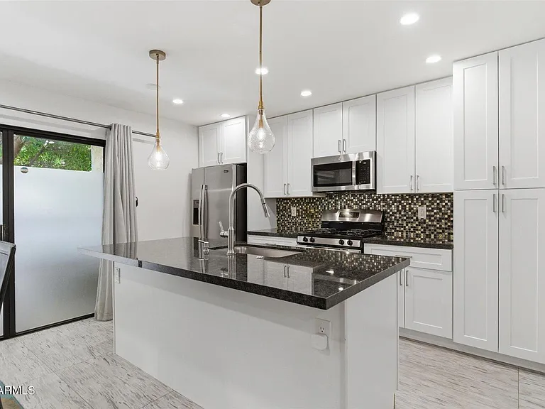 4950 N Miller Rd #100 — Photo 9