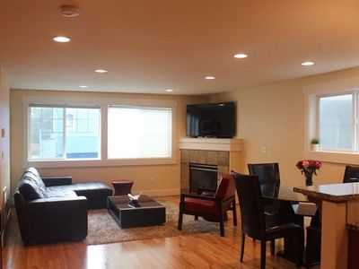 9217 Roosevelt Way NE #A, Seattle, WA, 98115