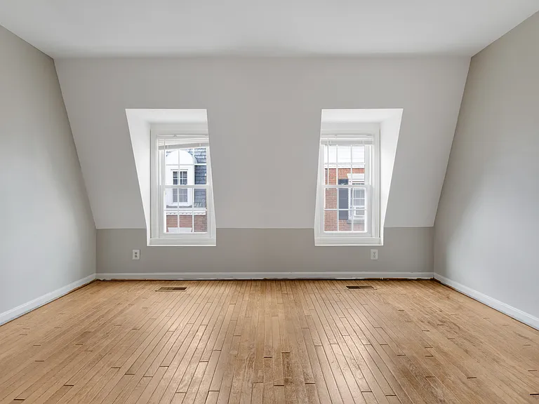 1817 Biltmore St NW #B — Photo 13