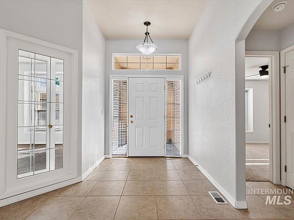 5th image of 2065 S Trapper Cove Ave