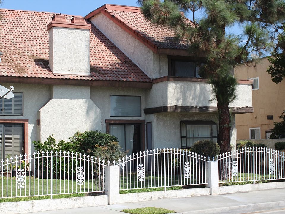 1st image of 106 Poxon Pl