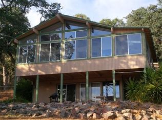 9075 Leila Dr, Glenhaven, CA