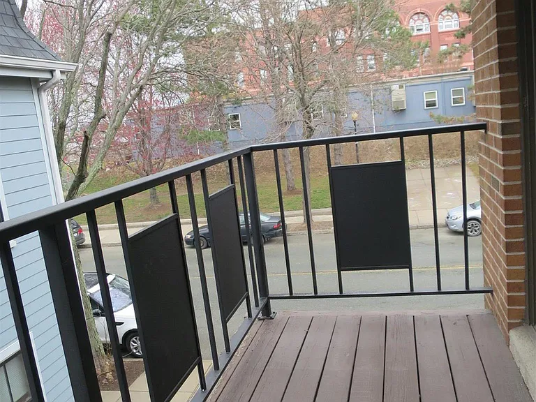 80 Highland Ave — Photo 11