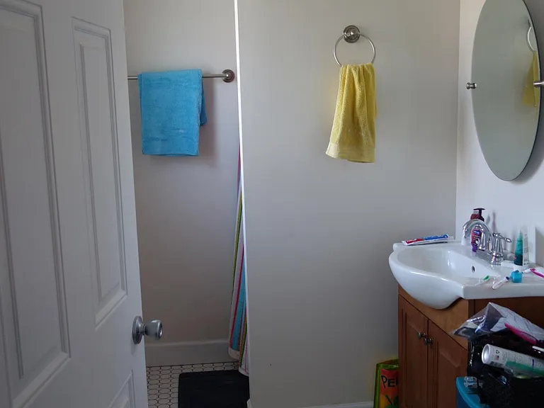 Bathroom 1 in bedroom 1