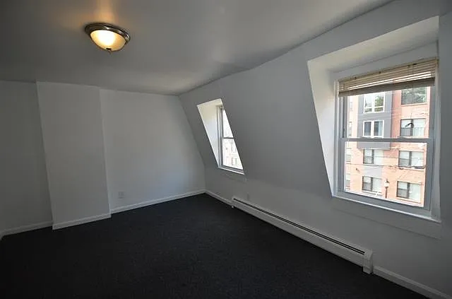 30 Yale Ave #3 — Photo 4