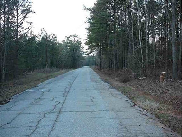 2nd image of 1641 Shirley Dr