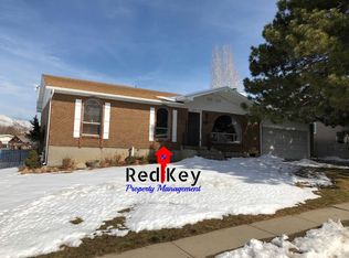 677 E Buzianis Way, Tooele, UT 84074