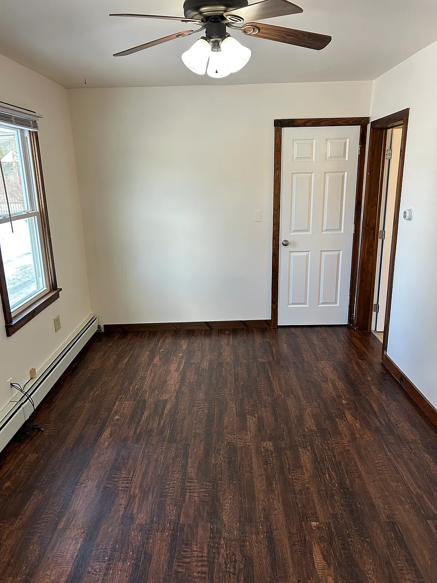Building Photo - 1571 North Ave #2