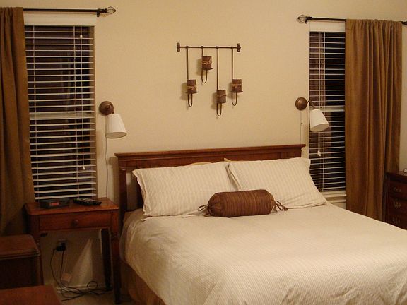 Master Bd incl walkin closet, sep shwr/tub, dbl vanity