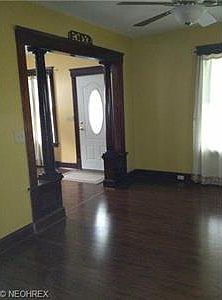 4th image of 3612 Stanford Ave