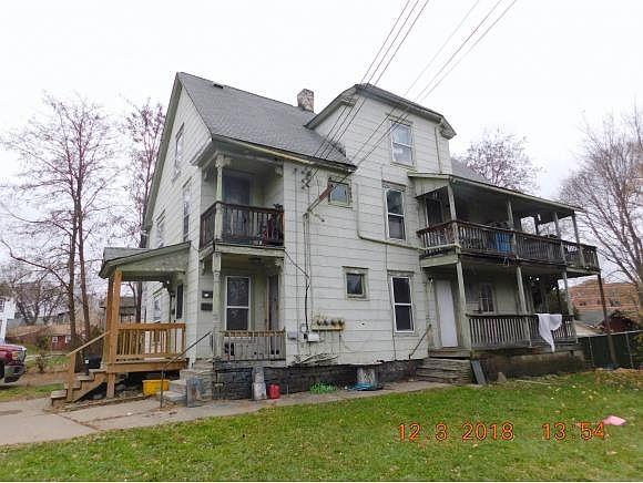 2nd image of 79 Saint Charles St