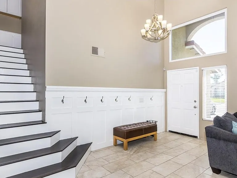 30478 Sierra Madre Dr — Photo 3