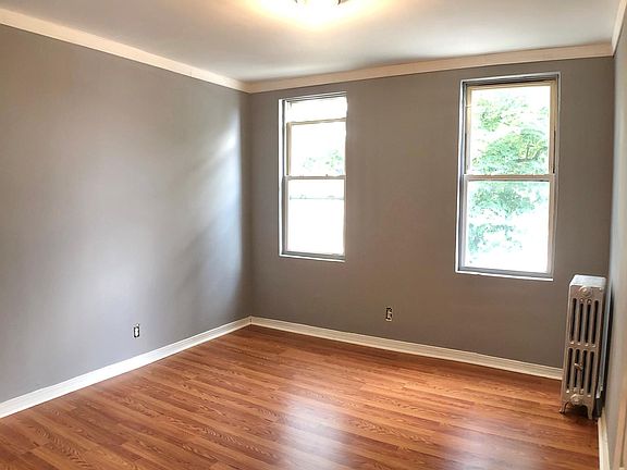 3rd image of 259 Underhill Ave #4