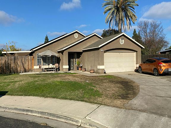 2nd image of 588 7th St