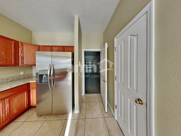 12110 Fern Haven Ave — Photo 3