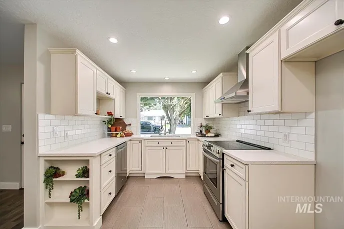 307 S Olive St — Photo 4