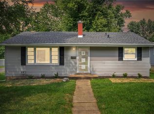 805 Harrison St, Florissant, MO 63031