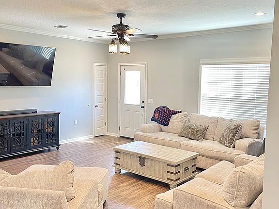 5th image of 86 Ashby Dr