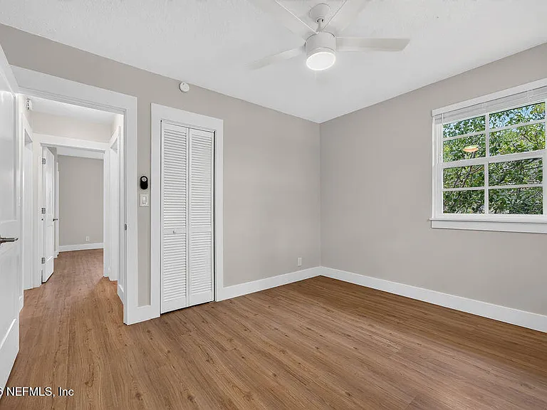 2247 Riverside Ave #6 — Photo 15