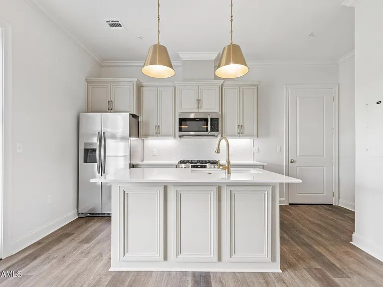 200 Prescott Blvd #303 — Photo 1