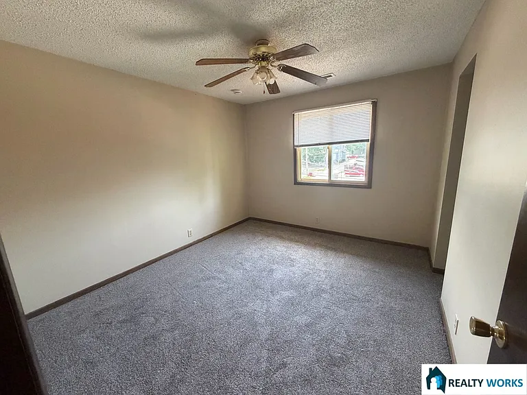 617 S 19th St — Photo 4