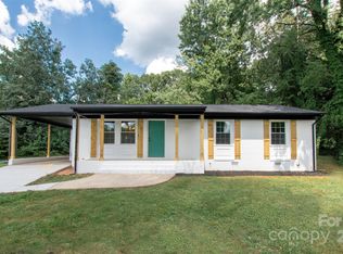 716 W Pine Cir, Statesville, NC 28677