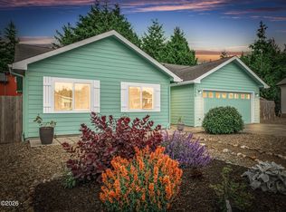 1255 SW Wedge Ct, Waldport, OR 97394