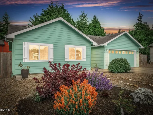 1255 SW Wedge Ct, Waldport, OR 97394