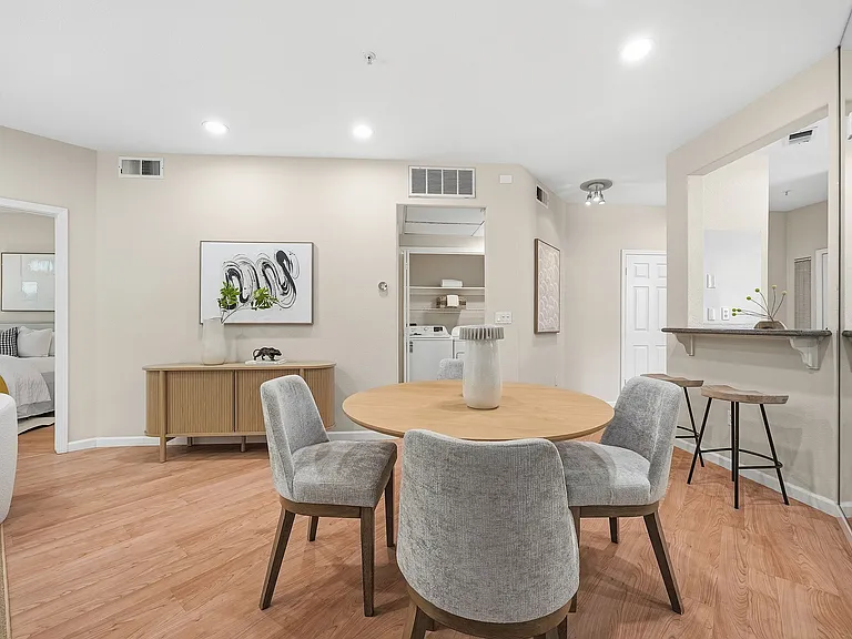 902 Sunrose Ter #104 — Photo 8