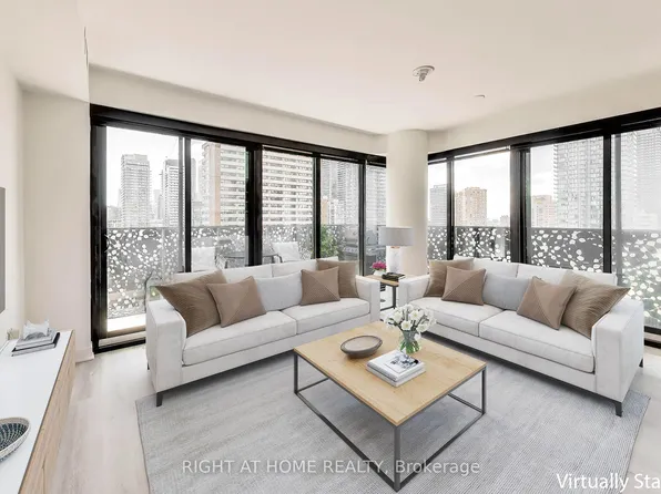 55 Charles St E #1406, Toronto, ON M4Y 0J1