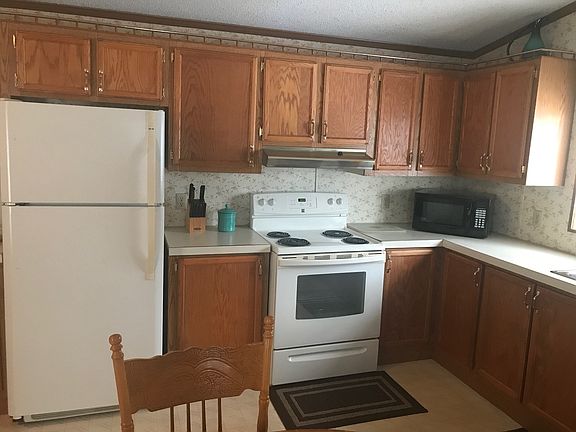 Lots of cupboards!