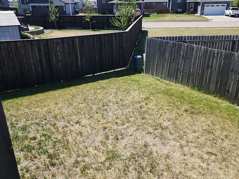 557 Mace Dr — Photo 23