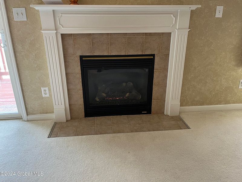 4th image of 1200 Hillside Ave #806