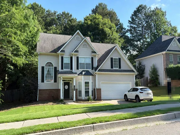 379 Freeman Forest Dr, Newnan, GA 30265
