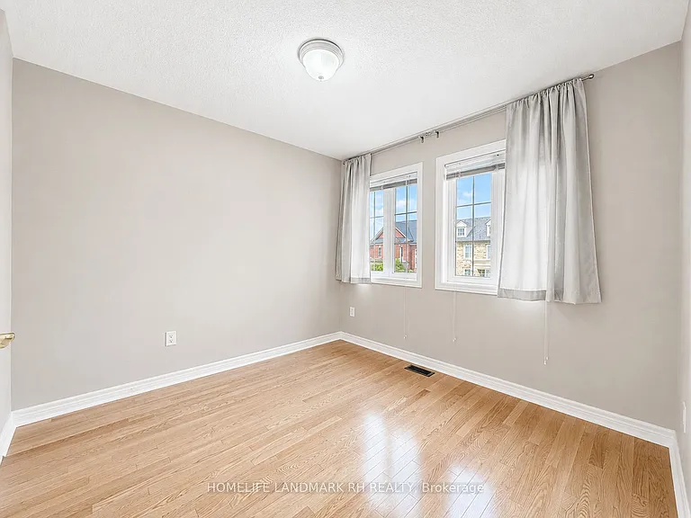 45 Ivory Silk Dr — Photo 19