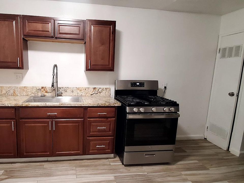 1st image of 430 N San Pablo Ave #102