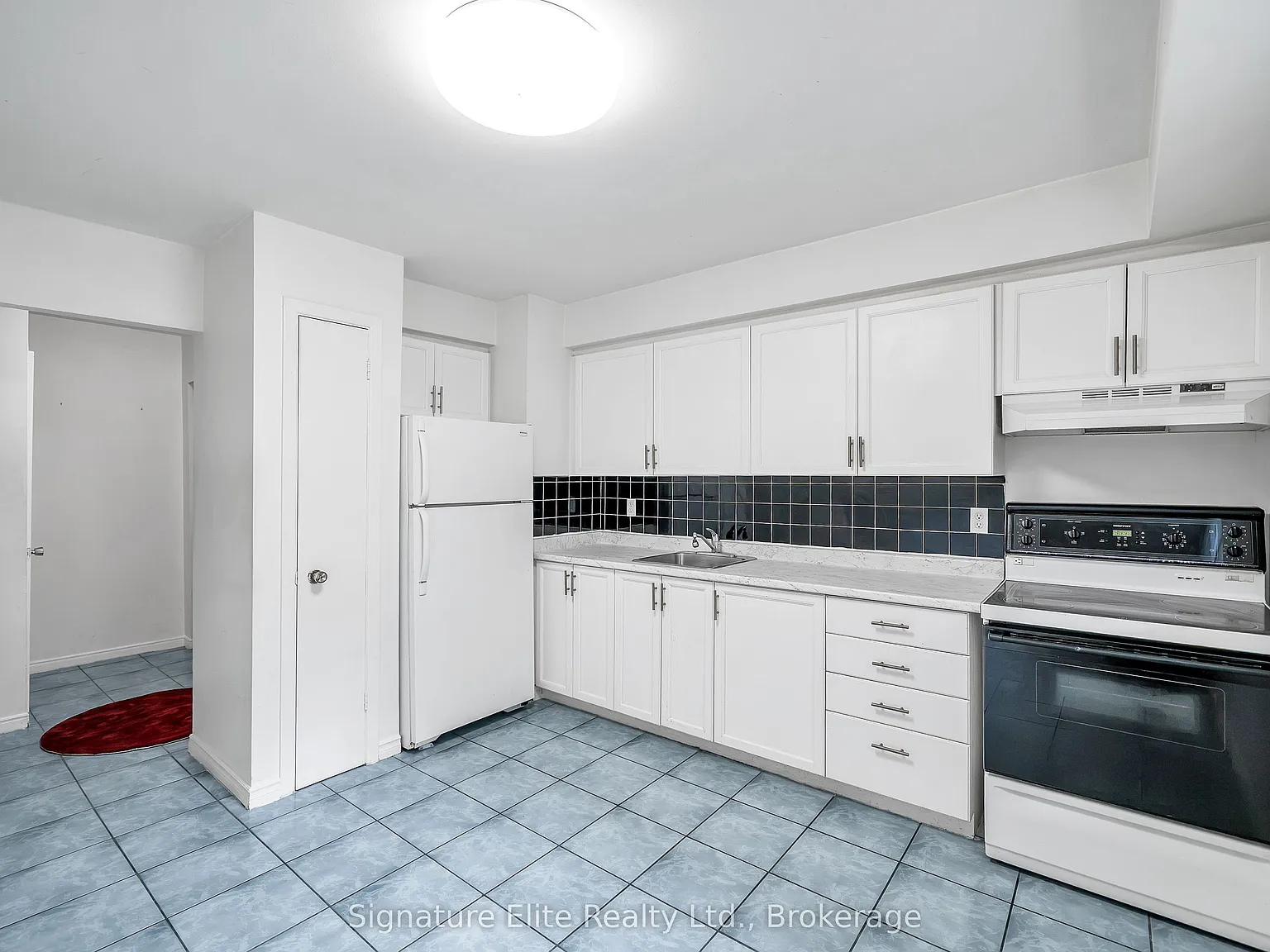 3 bed, $2,600 — Photo 2