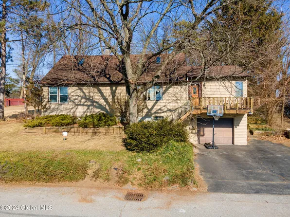 44 Braintree Street, Albany, NY 12205