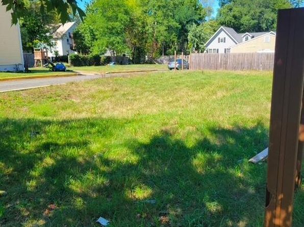 30 Institute Street, Freehold, NJ 07728