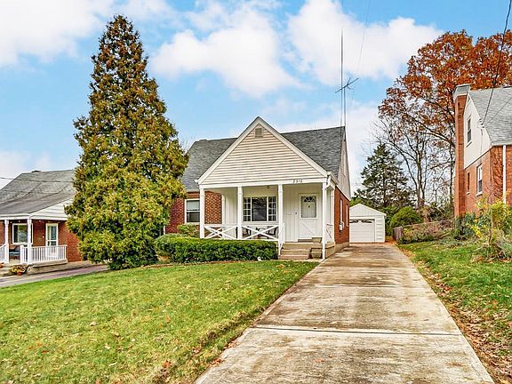 3rd image of 8516 Wicklow Ave