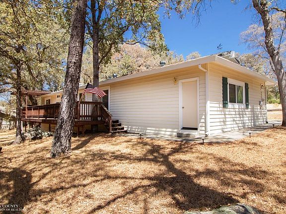 3rd image of 14260 Pepperwood Dr