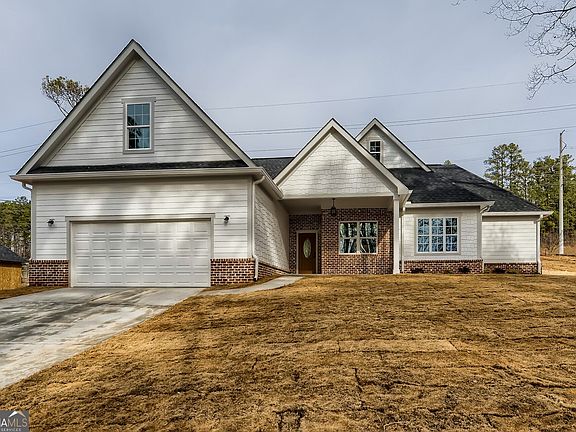 2nd image of 740 Poplar Springs Rd