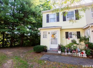 25 Padanaram Rd APT 23, Danbury, CT 06811