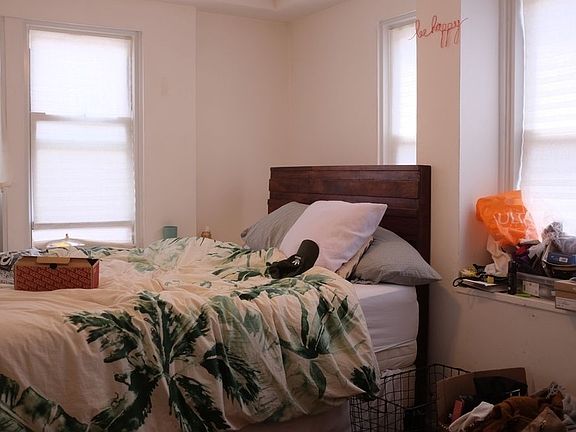 4th image of 485 Lafayette Ave APT 1