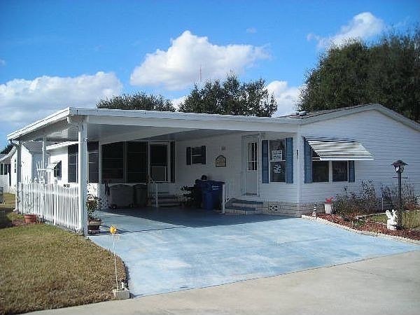 Home for Sale in Auburndale, FL $48,000