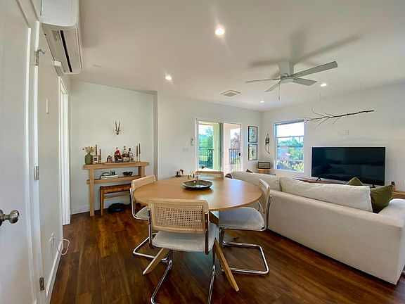 3rd image of 2924-26 32nd St #2924